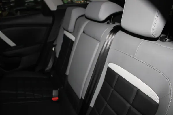 Citroen e-C4 - Photo 13