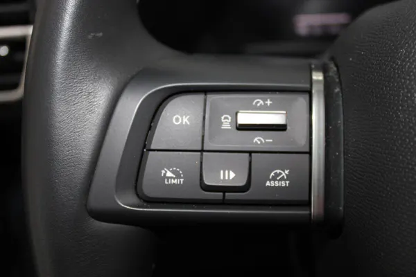 Citroen e-C4 X - Photo 14