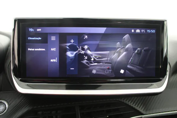 Peugeot e-2008 - Photo 24