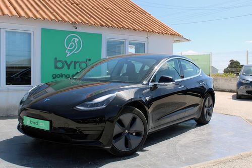 Tesla Model 3 - Photo 1