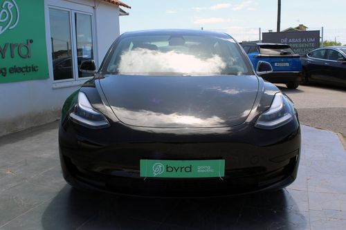Tesla Model 3 - Photo 2