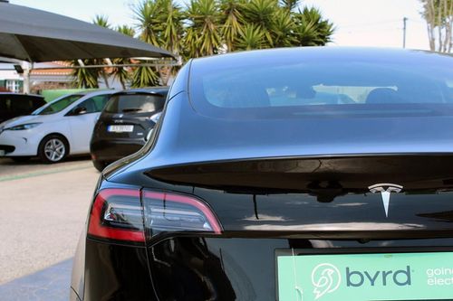 Tesla Model 3 - Photo 12