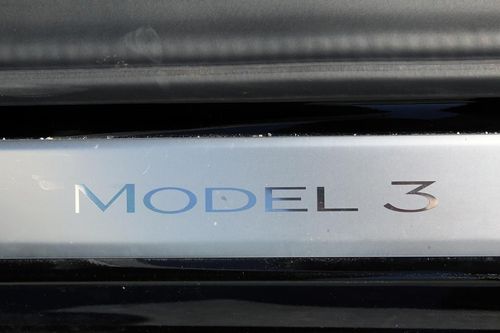 Tesla Model 3 - Photo 17