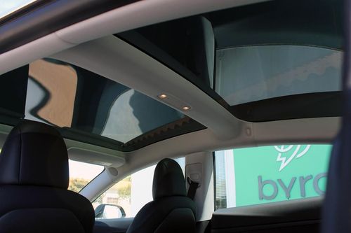 Tesla Model 3 - Photo 21