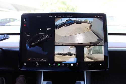 Tesla Model 3 - Photo 35