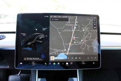 Tesla Model 3 - Photo 32
