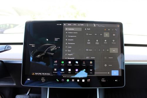 Tesla Model 3 - Photo 34