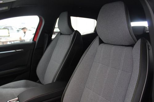 Renault Mégane E-Tech - Photo 10