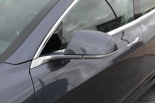 Tesla Model 3 - Photo 6