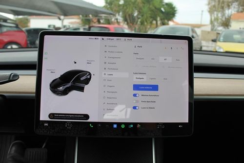 Tesla Model 3 - Photo 26