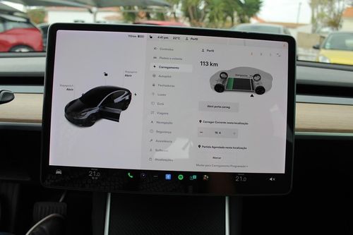 Tesla Model 3 - Photo 27
