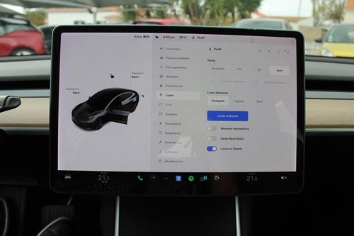 Tesla Model 3 - Photo 29