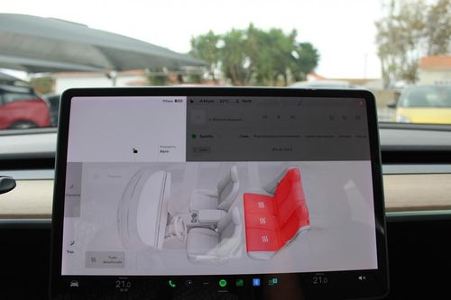 Tesla Model 3 - Photo 32