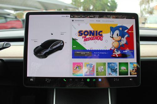 Tesla Model 3 - Photo 34