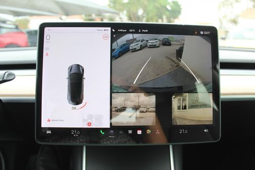 Tesla Model 3 - Photo 36