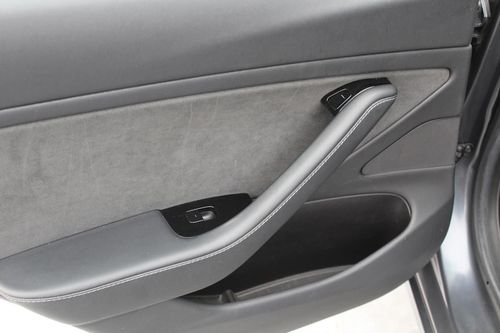 Tesla Model 3 - Photo 37