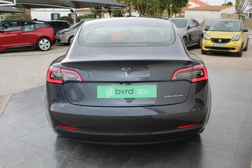 Tesla Model 3 - Photo 43