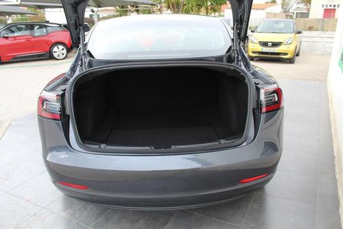 Tesla Model 3 - Photo 44