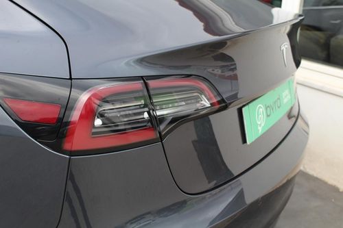 Tesla Model 3 - Photo 46