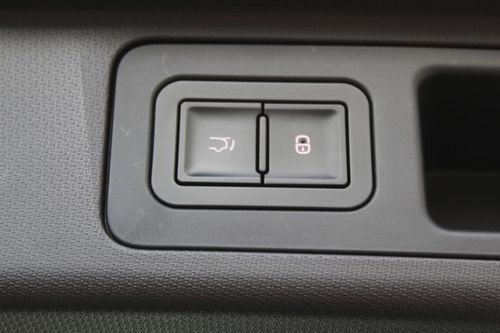 BYD Atto 3 - Photo 16