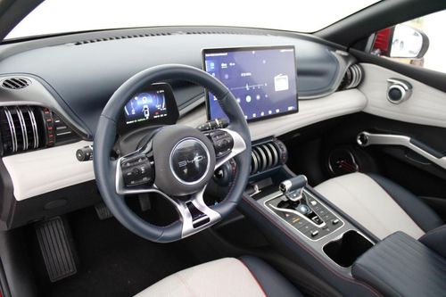 BYD Atto 3 - Photo 10