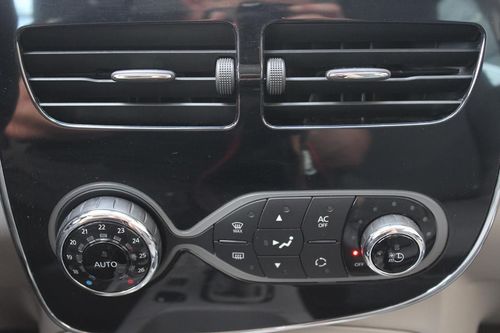 Renault Zoe - Photo 19