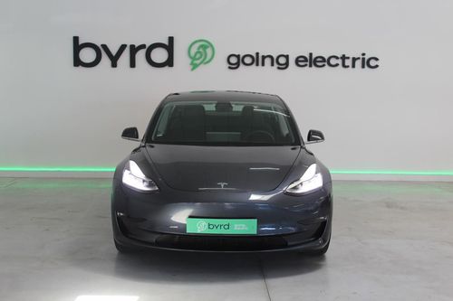 Tesla Model 3 - Photo 2