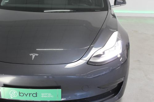 Tesla Model 3 - Photo 3