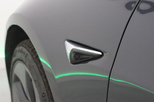 Tesla Model 3 - Photo 10