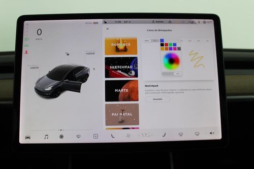 Tesla Model 3 - Photo 21