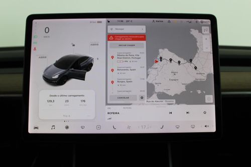 Tesla Model 3 - Photo 22