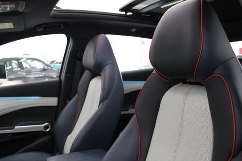 BYD Atto 3 - Photo 8