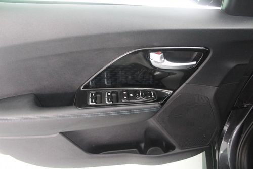 Kia e-Niro - Photo 11