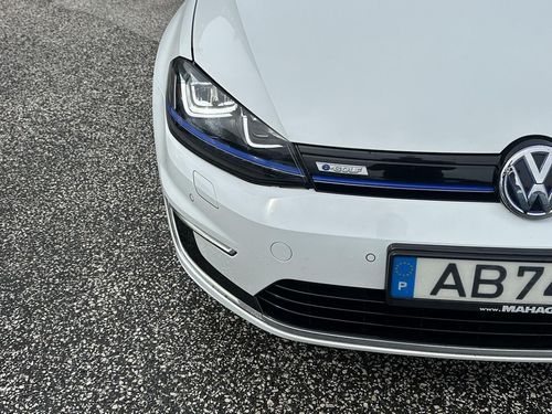 Volkswagen e-Golf - Photo 4