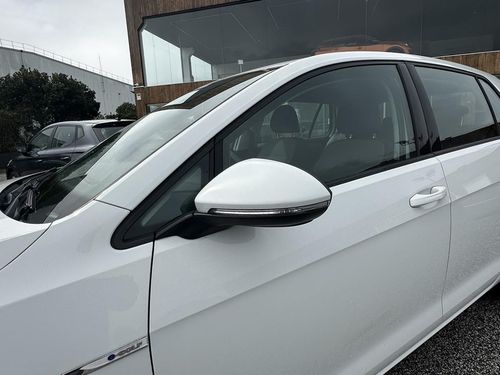 Volkswagen e-Golf - Photo 7