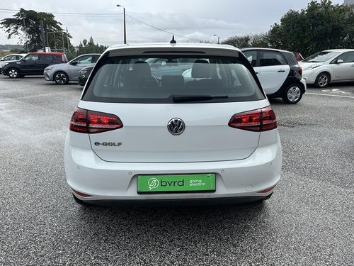 Volkswagen e-Golf - Photo 10