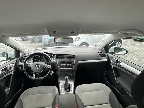 Volkswagen e-Golf - Photo 17