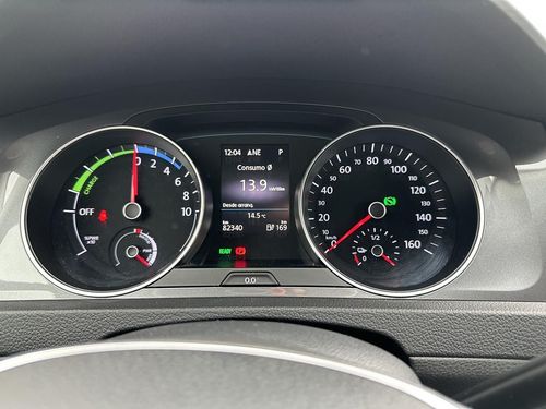 Volkswagen e-Golf - Photo 19