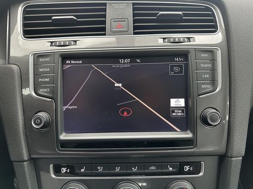Volkswagen e-Golf - Photo 21