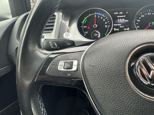 Volkswagen e-Golf - Photo 26