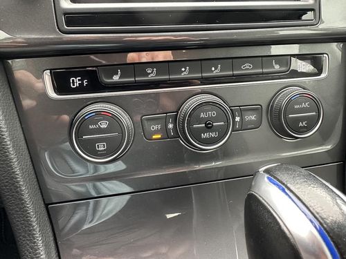 Volkswagen e-Golf - Photo 30