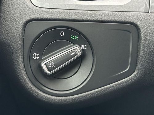 Volkswagen e-Golf - Photo 38
