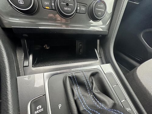 Volkswagen e-Golf - Photo 47