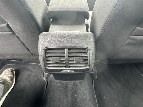 Volkswagen e-Golf - Photo 49