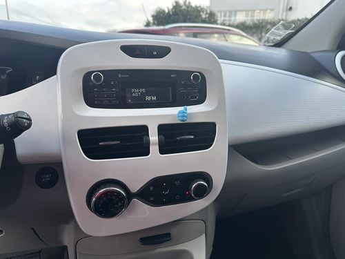 Renault Zoe - Photo 22