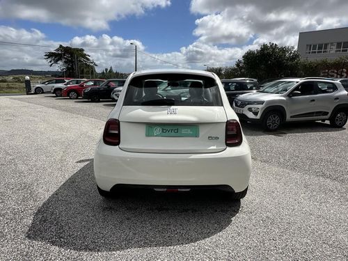 Fiat 500e - Photo 10