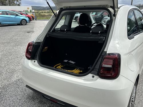 Fiat 500e - Photo 13