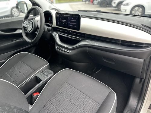 Fiat 500e - Photo 35