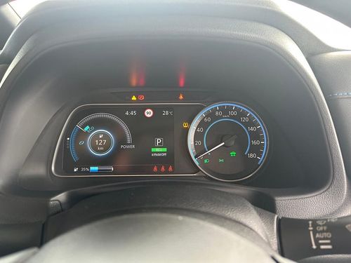 Nissan Leaf - Photo 20