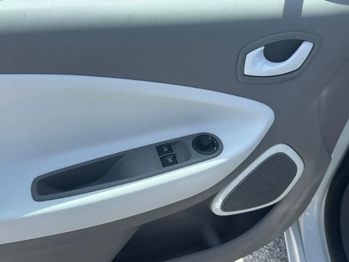 Renault Zoe - Photo 19